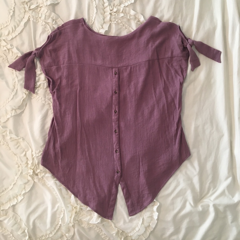 Classy mauve blouse with tie & button details